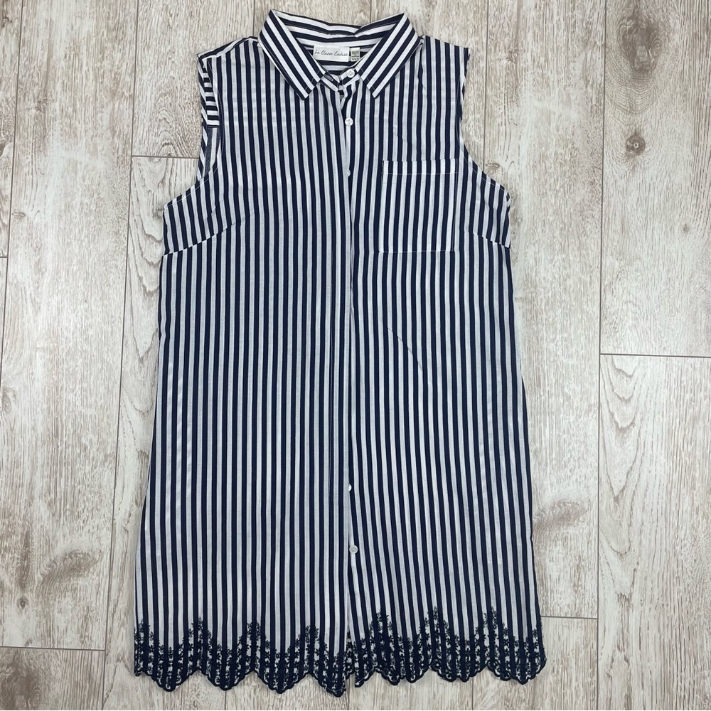 La Classe Couture M Striped Sleeveless Button-Up Blouse